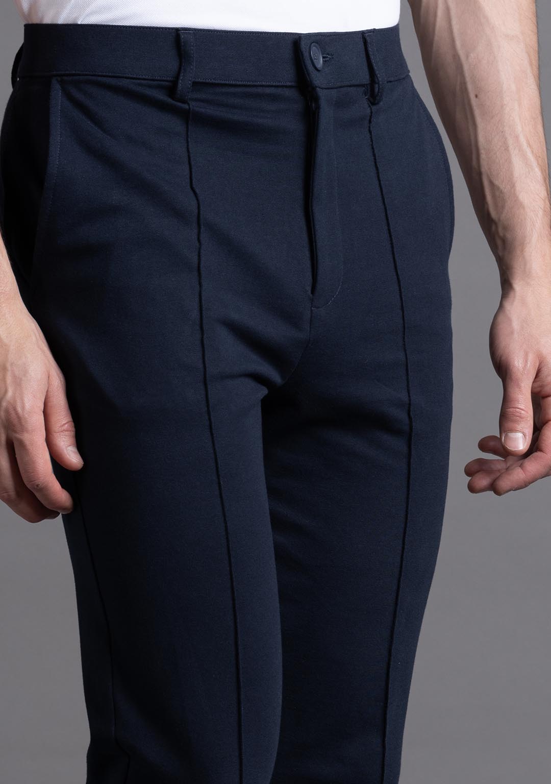 Transit Pants in Dark Navy